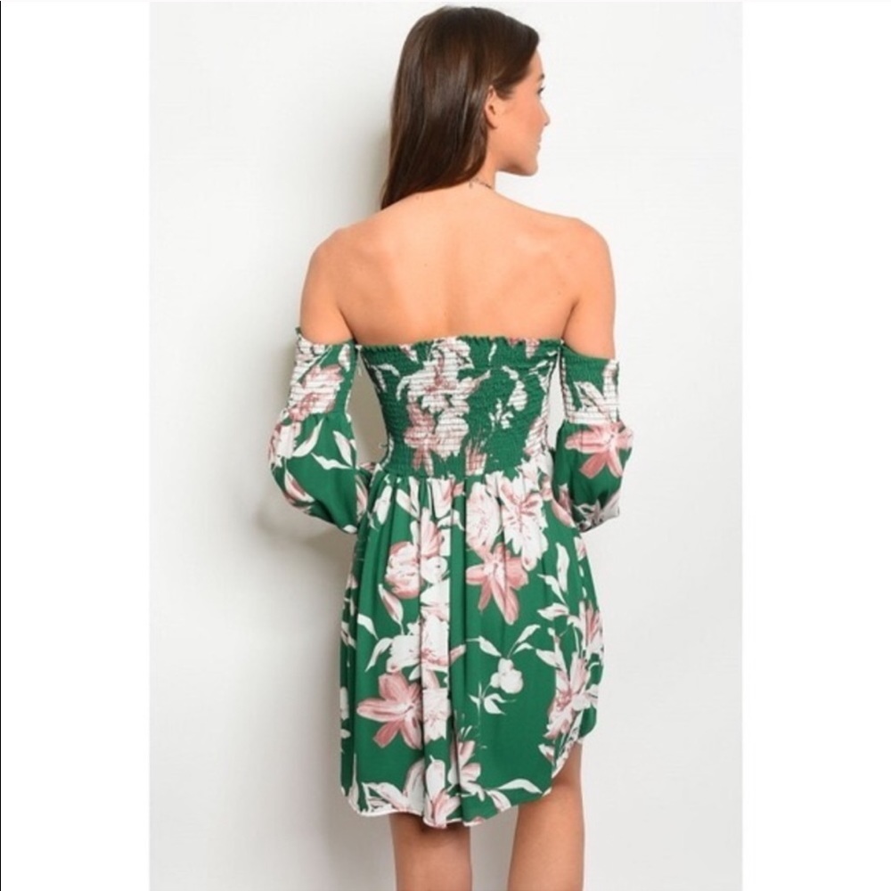 Tropical Green Floral Off the Shoulder Dress - Picture 2 of 2